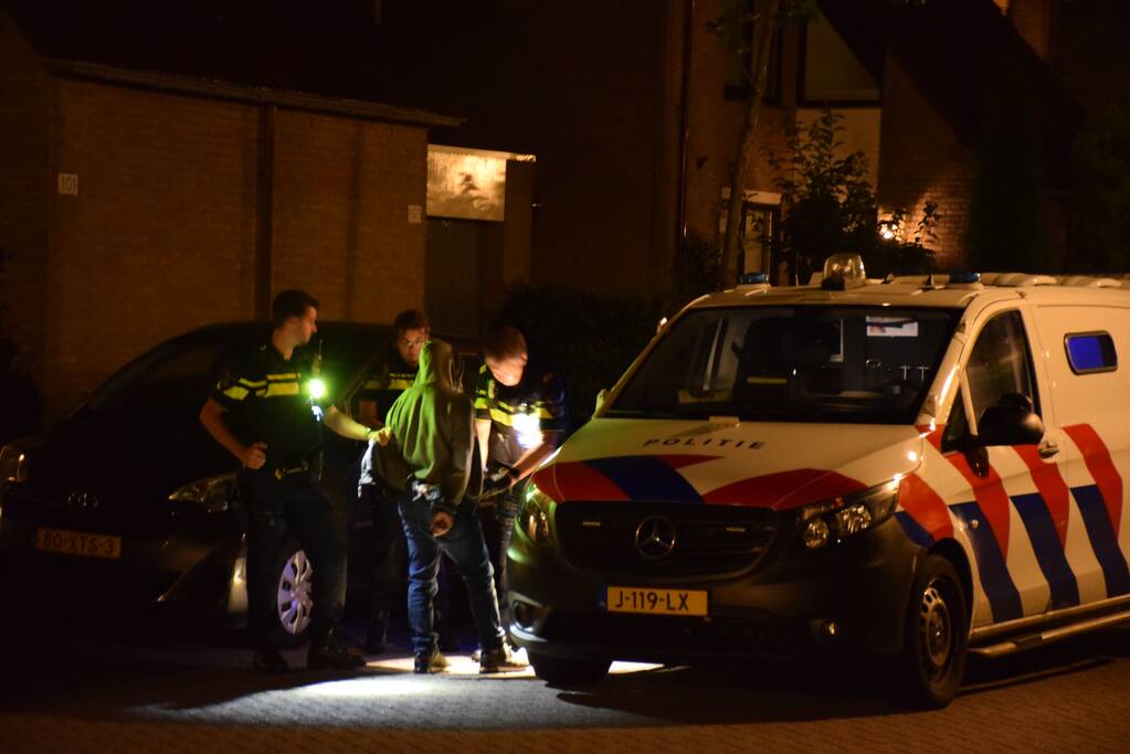 Persoon aangehouden na verdachte situatie