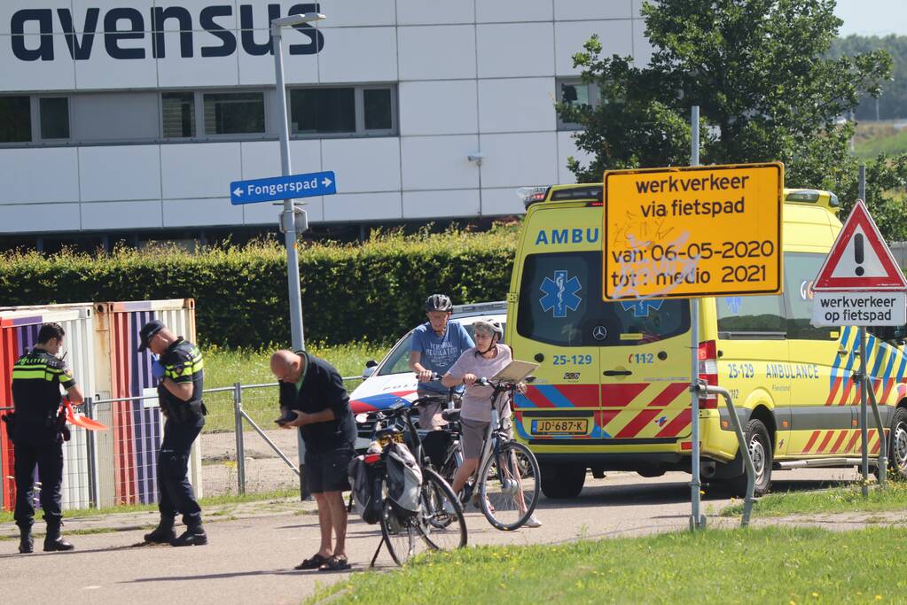 Fietsster loopt ernstig hoofdletsel op bij botsing