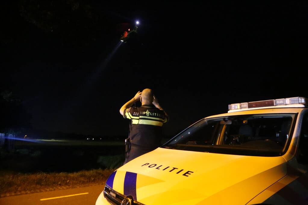 Meerdere gewonden bij botsing tegen boom