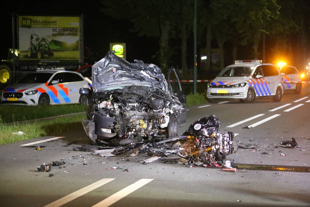 Motorrijder overleden bij zeer ernstig ongeval