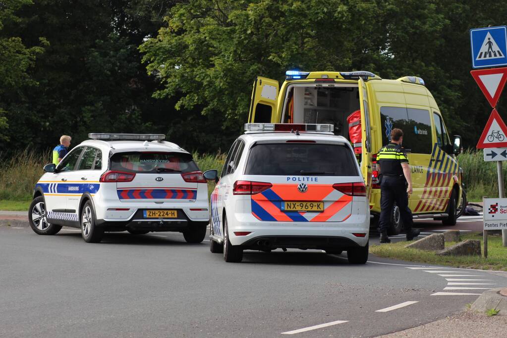 E-biker gewond na ongeluk op oversteekplaats