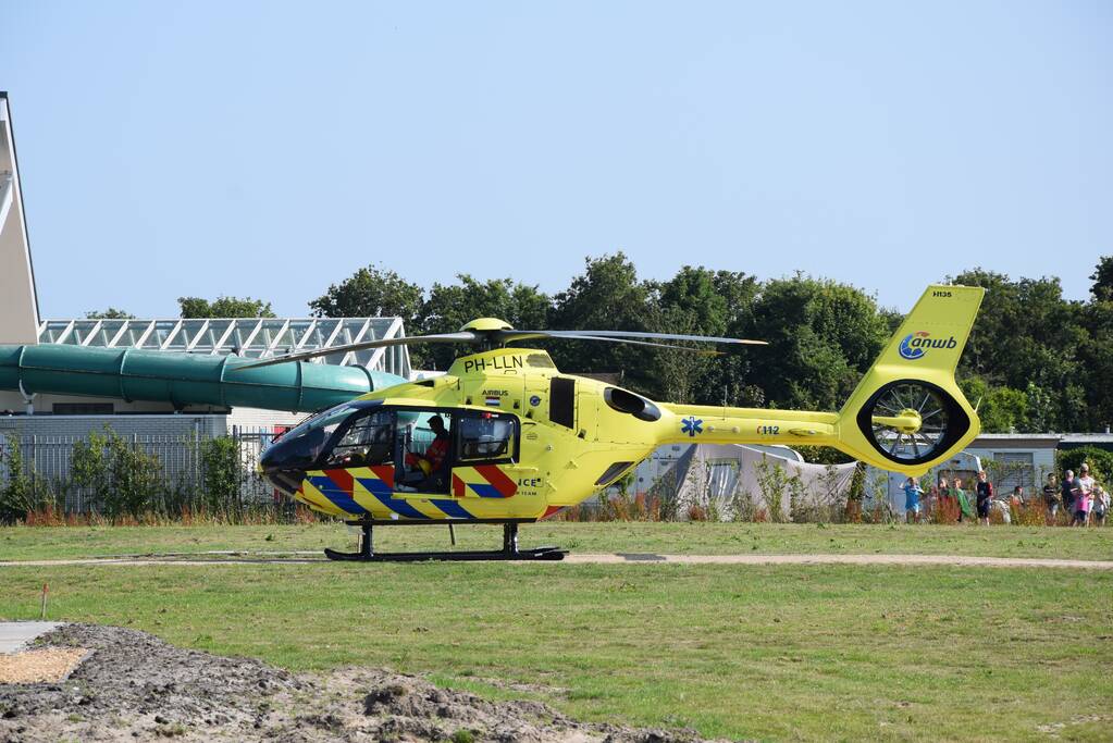 Traumahelikopter landt voor medisch incident op Camping De Duinhoeve
