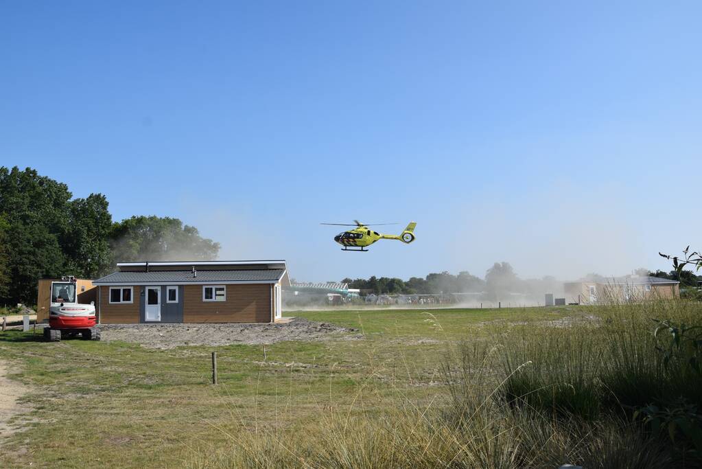 Traumahelikopter landt voor medisch incident op Camping De Duinhoeve