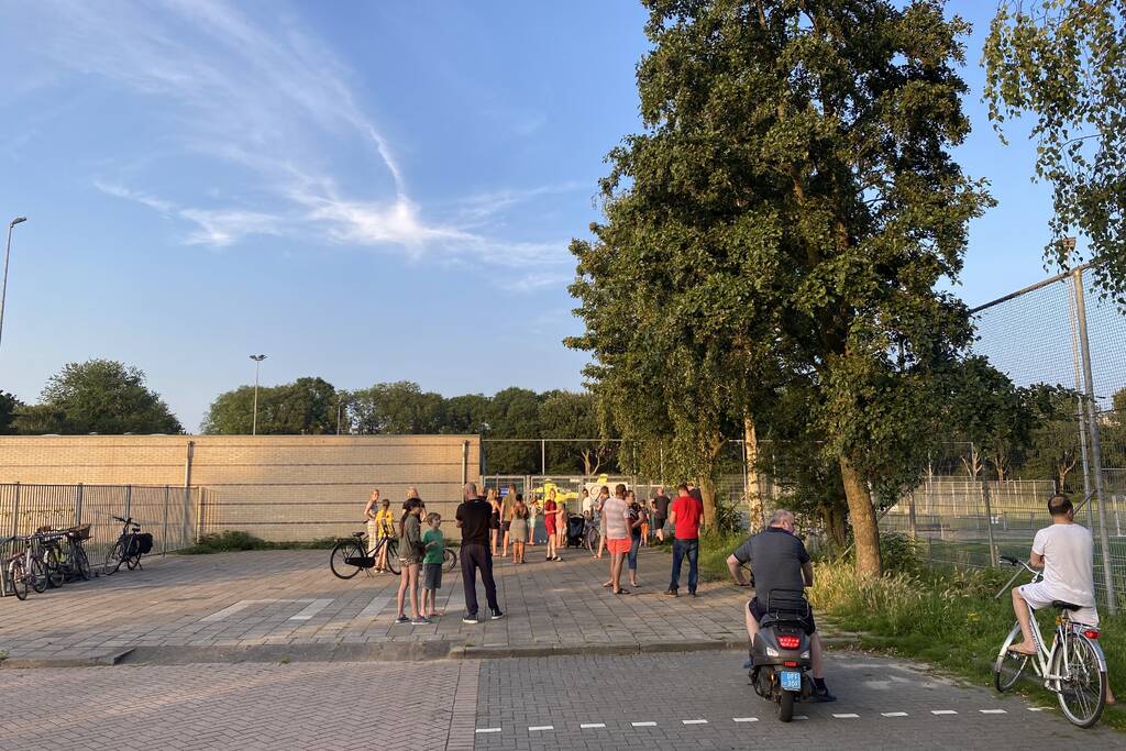 Traumahelikopter landt op voetbalveld Zwaluwen