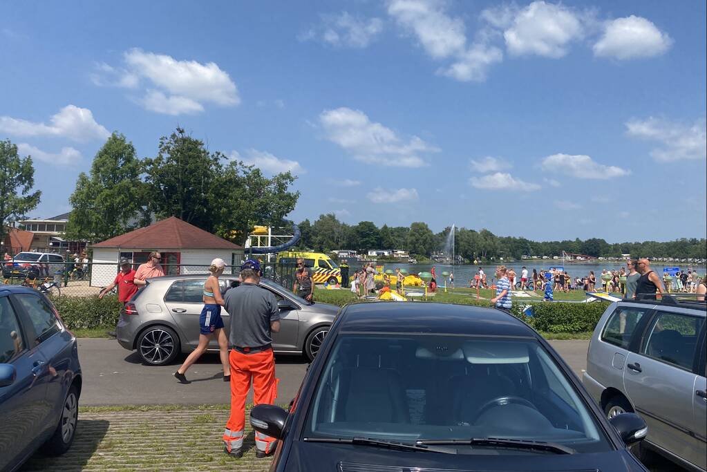 Traumahelikopter landt op vakantiepark Prinsenmeer