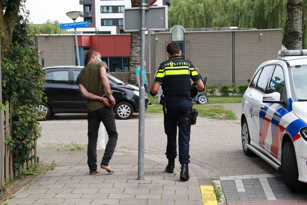 Man aangehouden na brand in woning