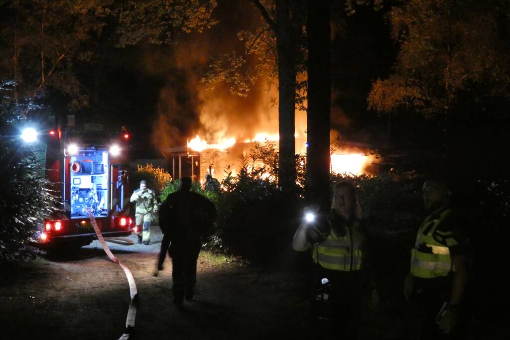 Chalet verwoest door uitslaande brand