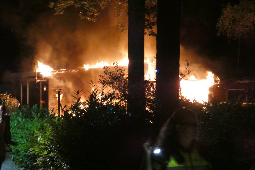 Chalet verwoest door uitslaande brand