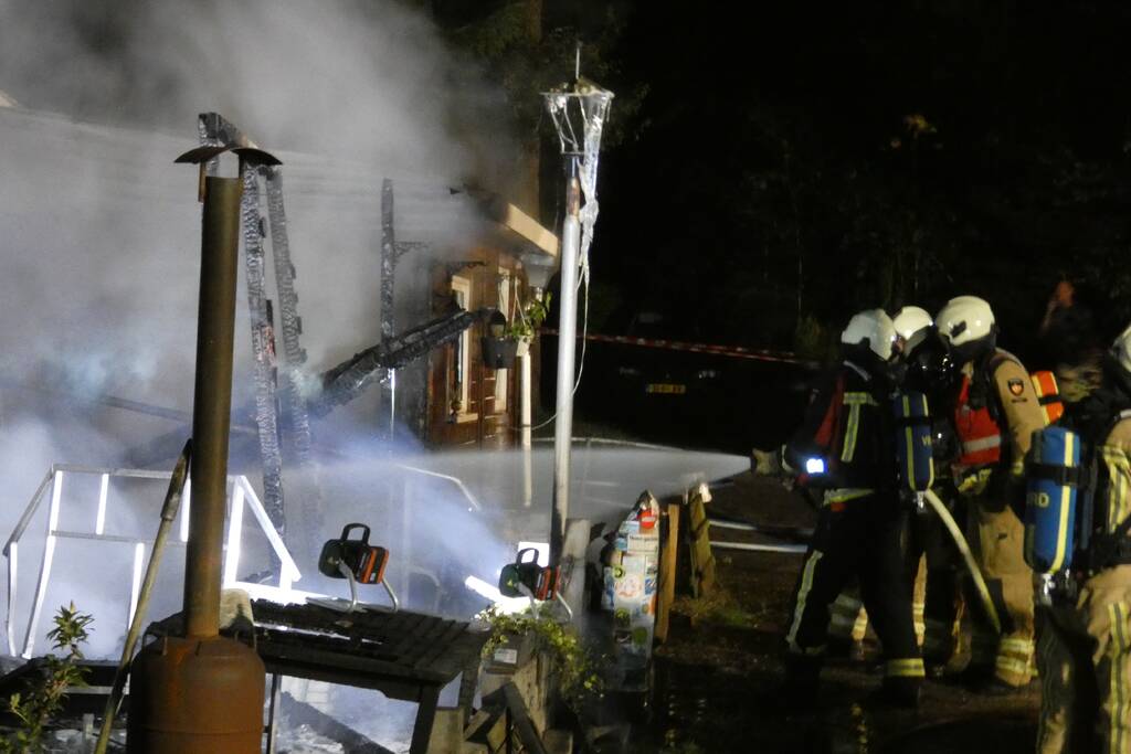 Chalet verwoest door uitslaande brand