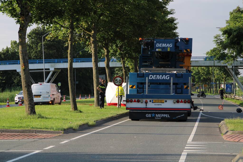 Motorrijder komt om het leven bij verkeersongeval
