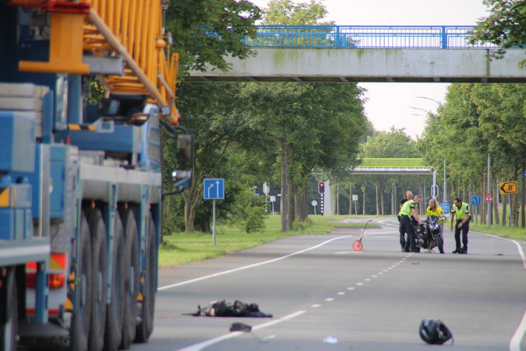 Motorrijder komt om het leven bij verkeersongeval