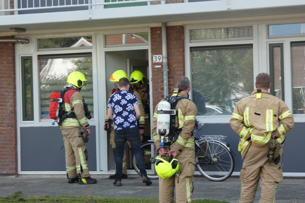 Brandweer doet onderzoek naar gaslucht