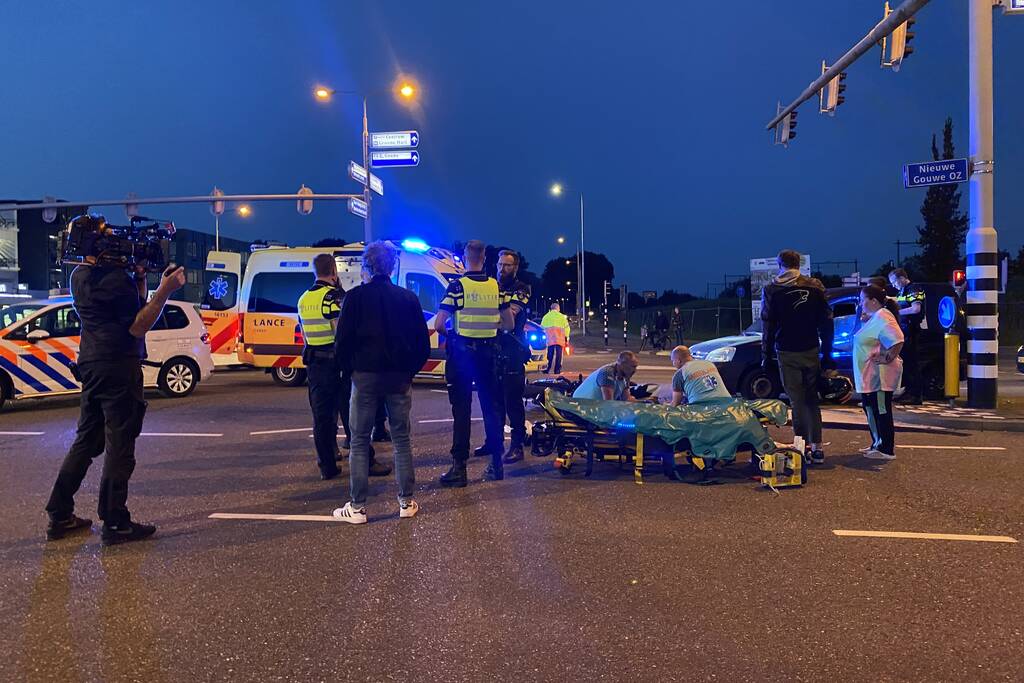 Motorrijder gewond bij botsing met auto