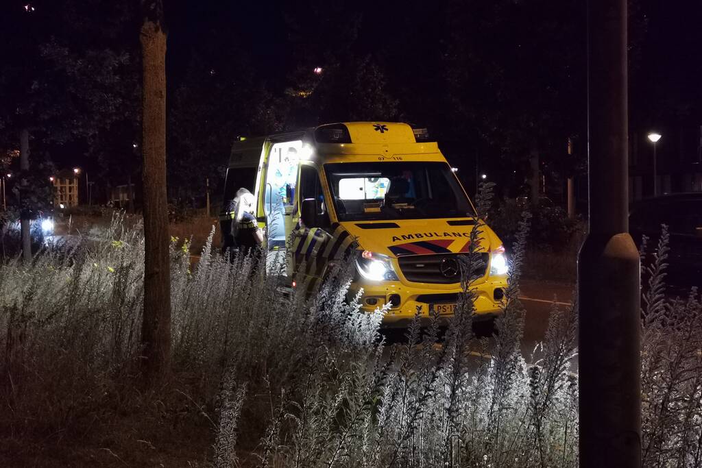 Fietser komt ten valen raakt gewond