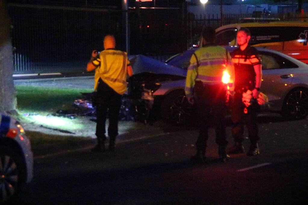 Auto in de kreukels bij eenzijdige aanrijding