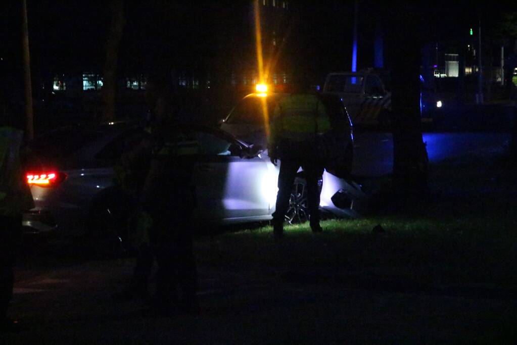 Auto in de kreukels bij eenzijdige aanrijding