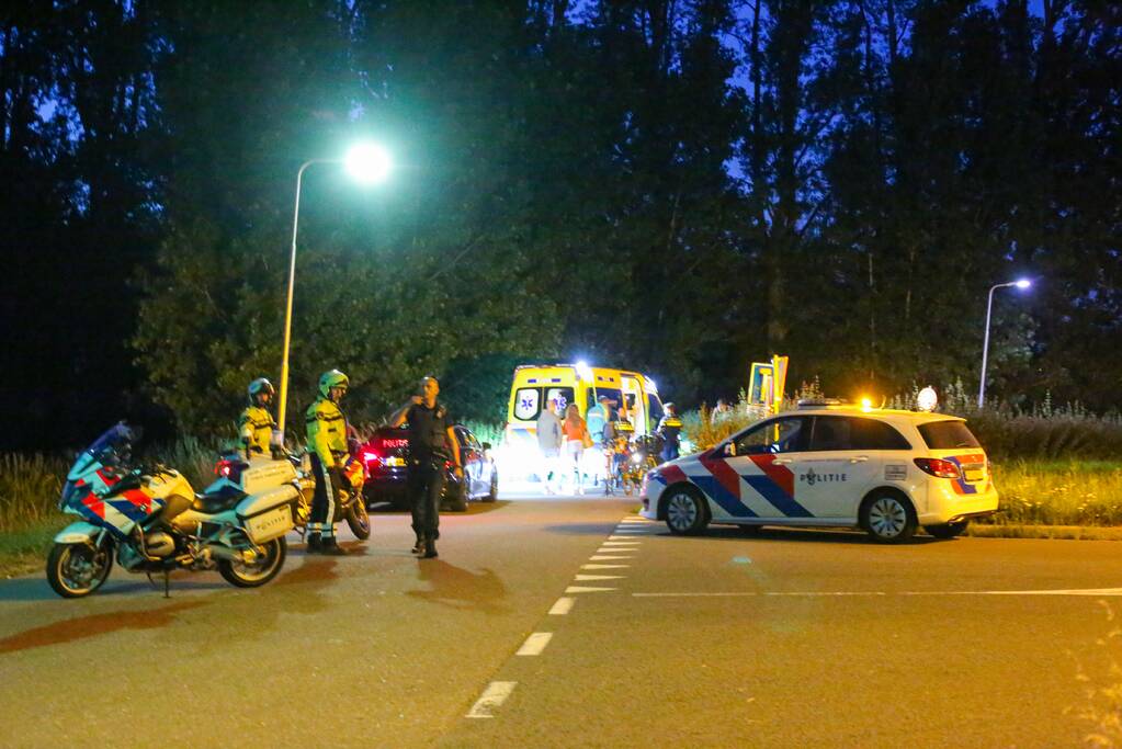 Brommerrijder belandt in sloot