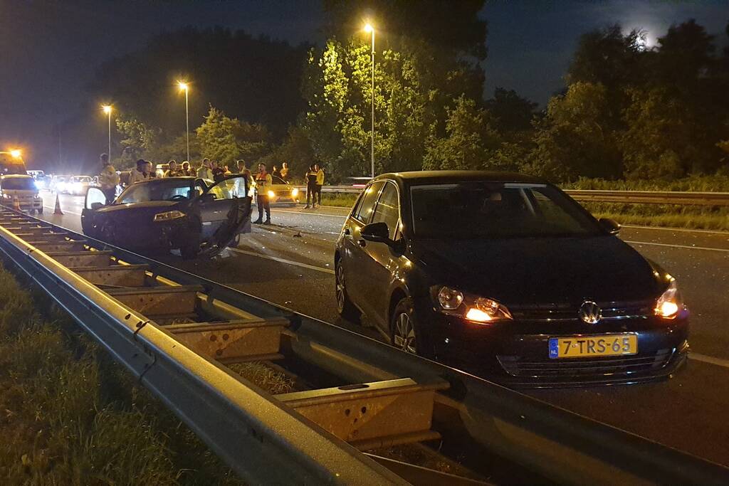 Snelweg volledig afgesloten door zwaar ongeval