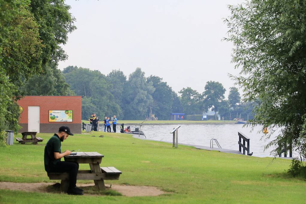 Zoektocht naar vermiste duiker Vinkeveense Plassen