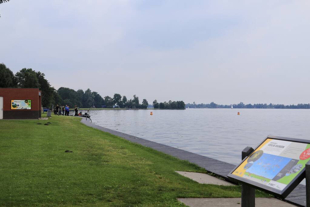 Zoektocht naar vermiste duiker Vinkeveense Plassen