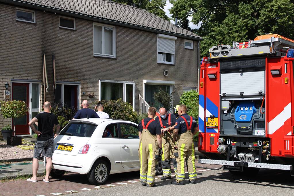 Regenpijpen van woningen verwoest door brand