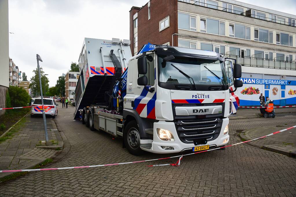 Ernstig gewonde bij schietpartij in auto