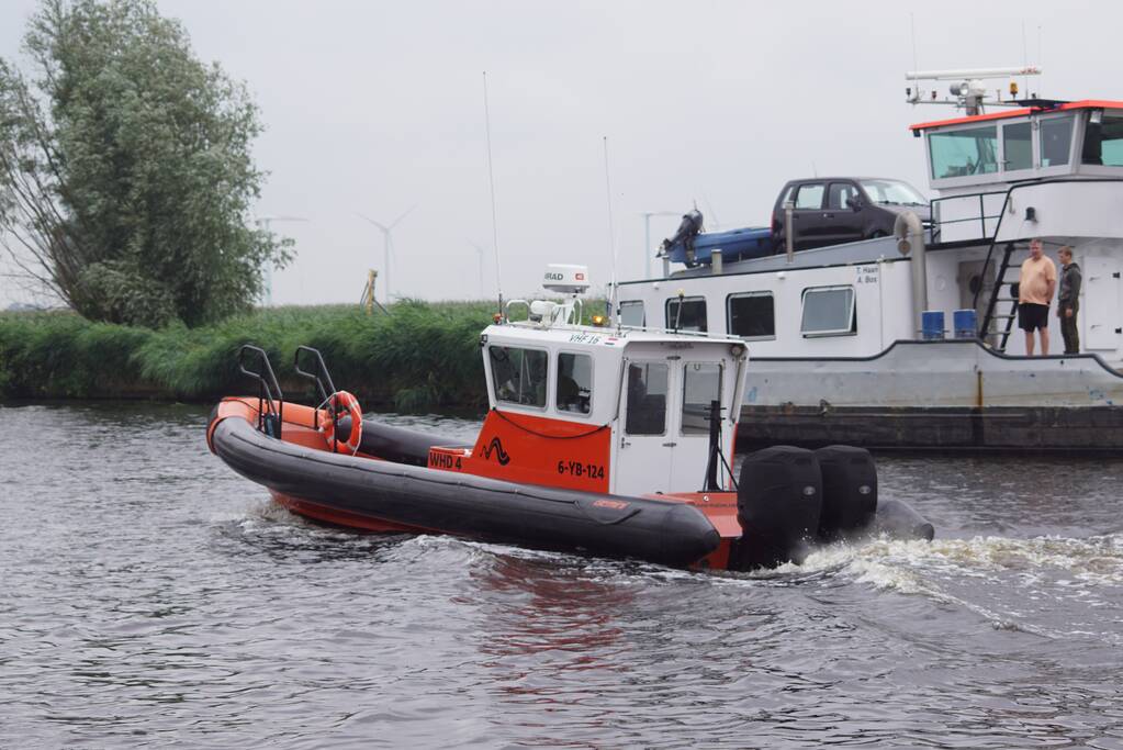 Grote zoekactie naar mogelijk persoon te water Jachthaven 't Raboes