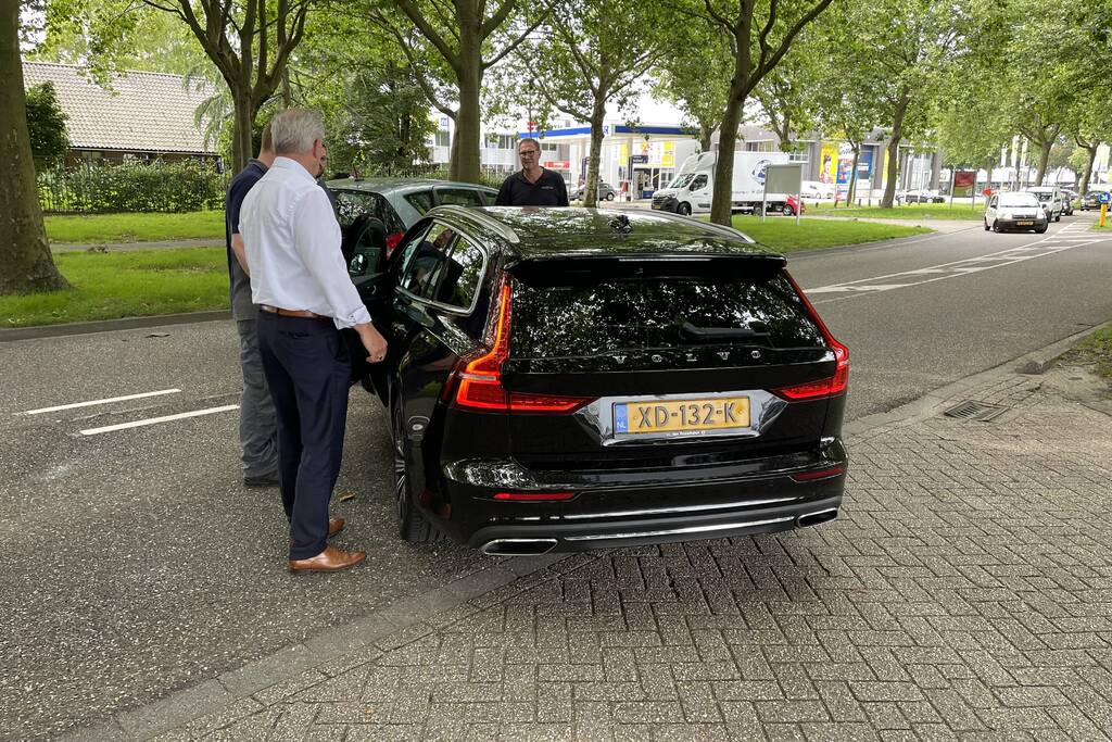 Proefrit eindigt in aanrijding