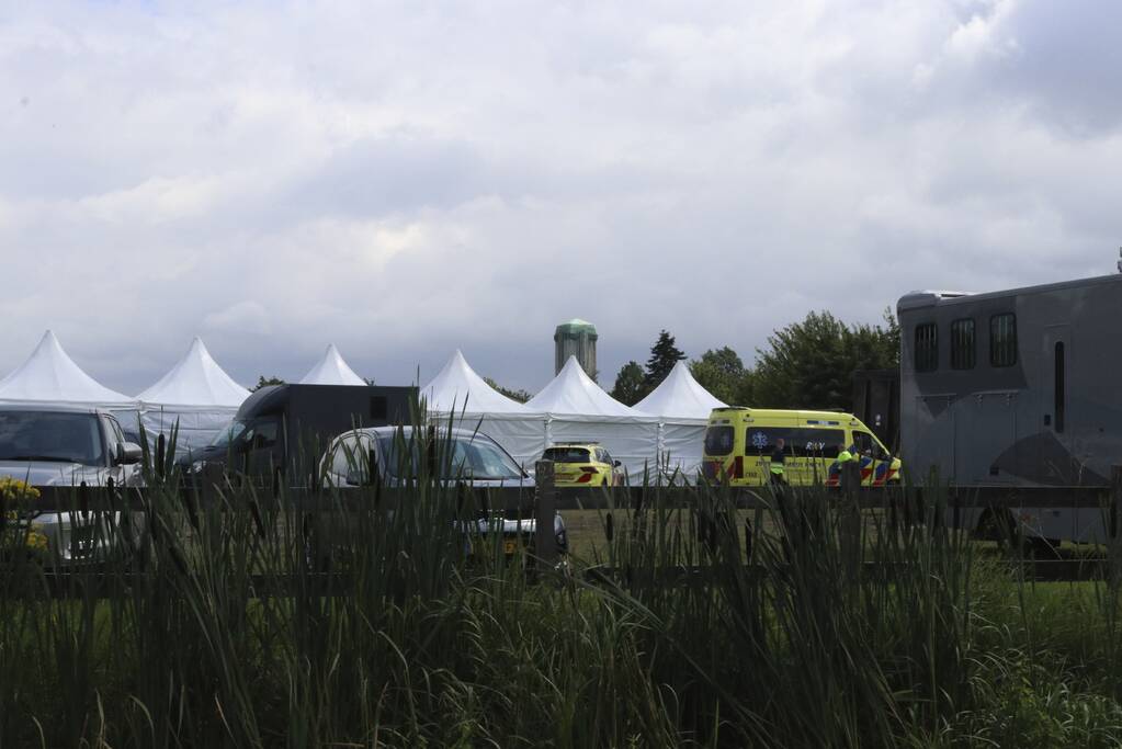 Zwaargewonde bij paardrijwedstrijd