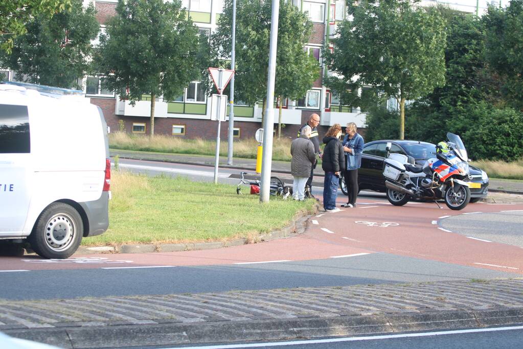 Ongeval tussen fietsster en personenauto