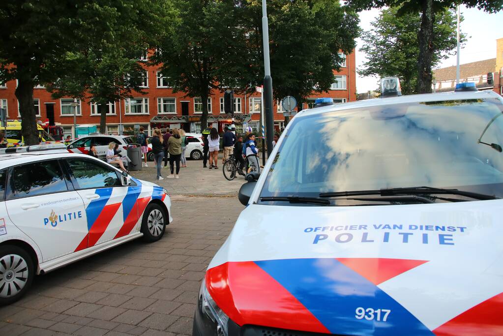 Grote brandweeropkomst door brand in woning