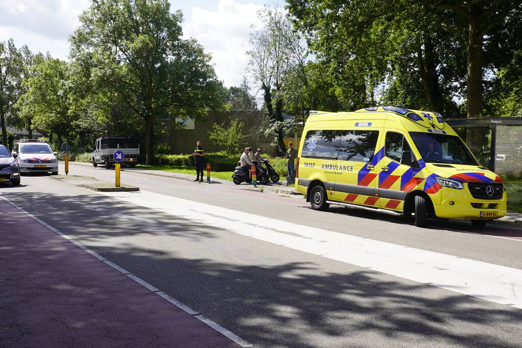 Bestuurder slaat op de vlucht na aanrijding met fietser