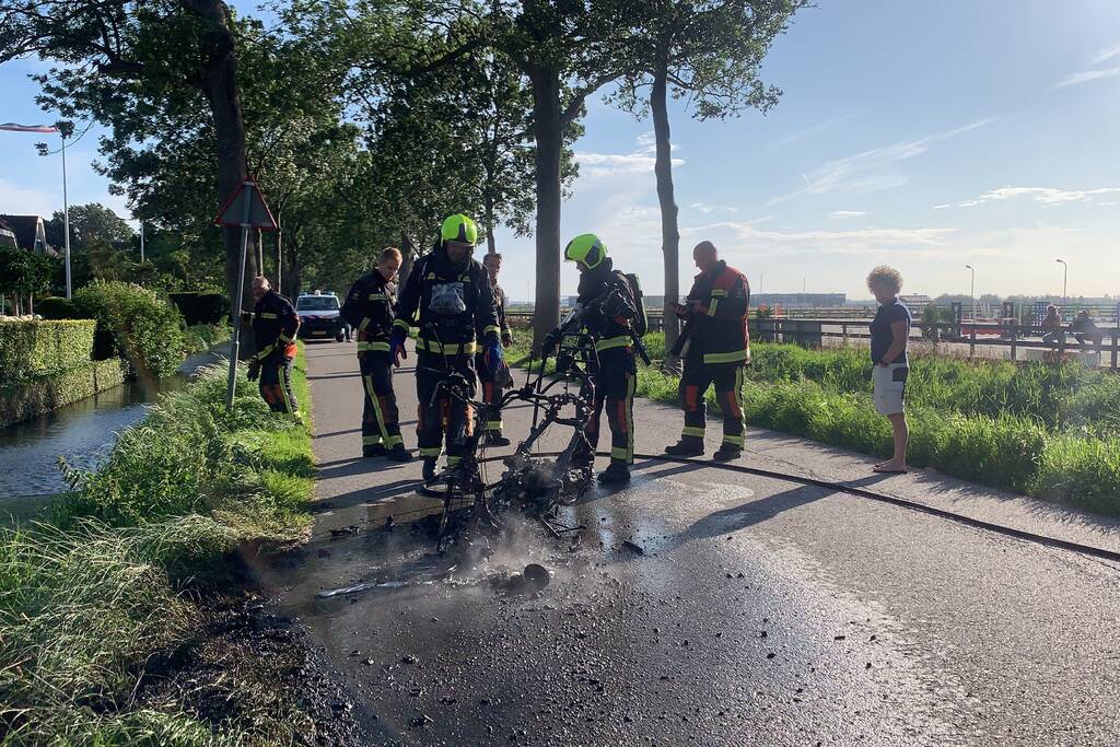 Scooter gaat in vlammen op