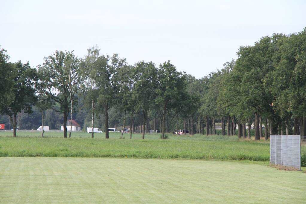 Politie doet inval in loods