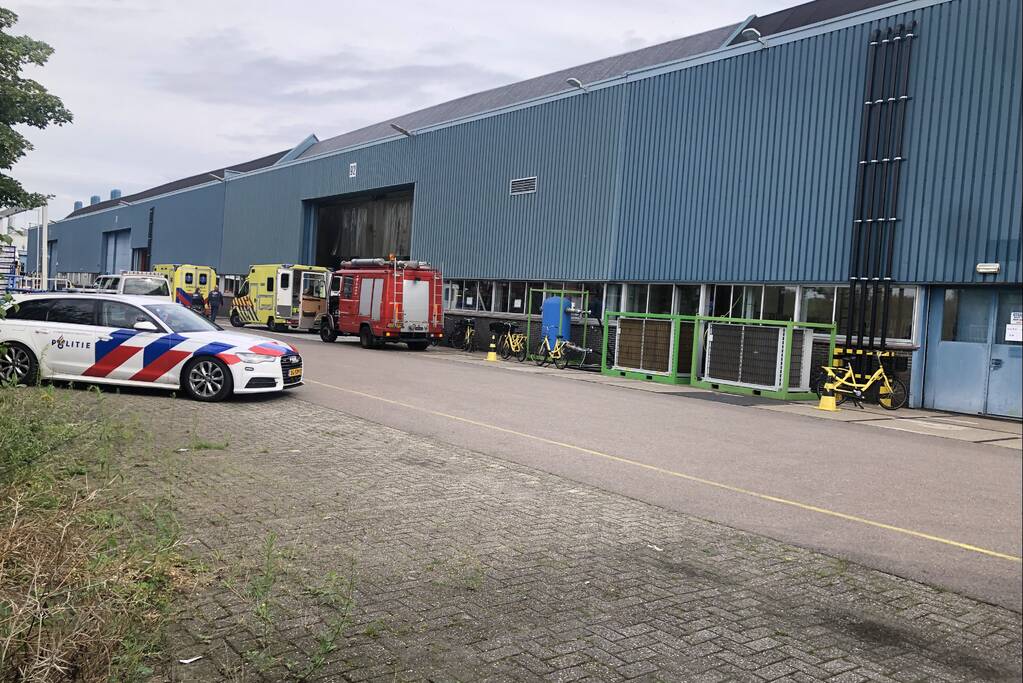 Man krijgt duizend kilo zware tafel op borst bij Fokker Aerostructures