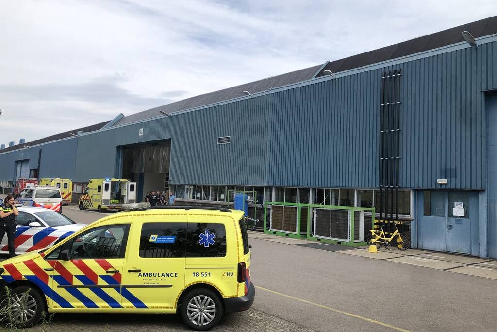 Man krijgt duizend kilo zware tafel op borst bij Fokker Aerostructures