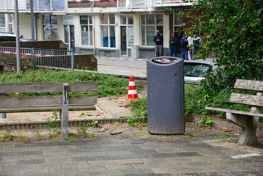 Straat in Feijenoord afgesloten na melding van schietpartij