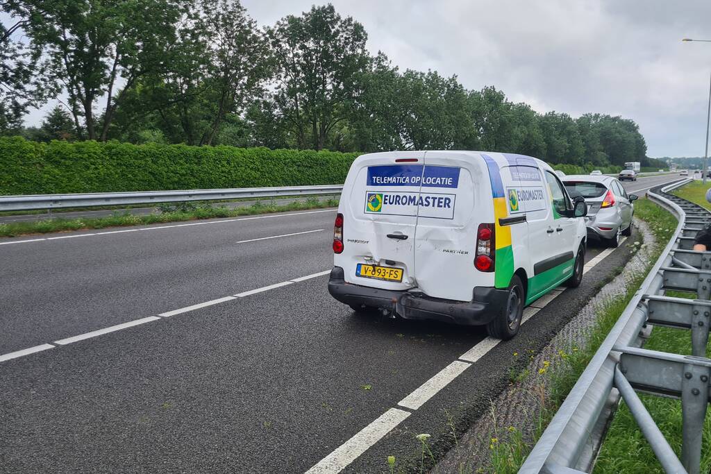Meerdere voertuigen betrokken bij botsing