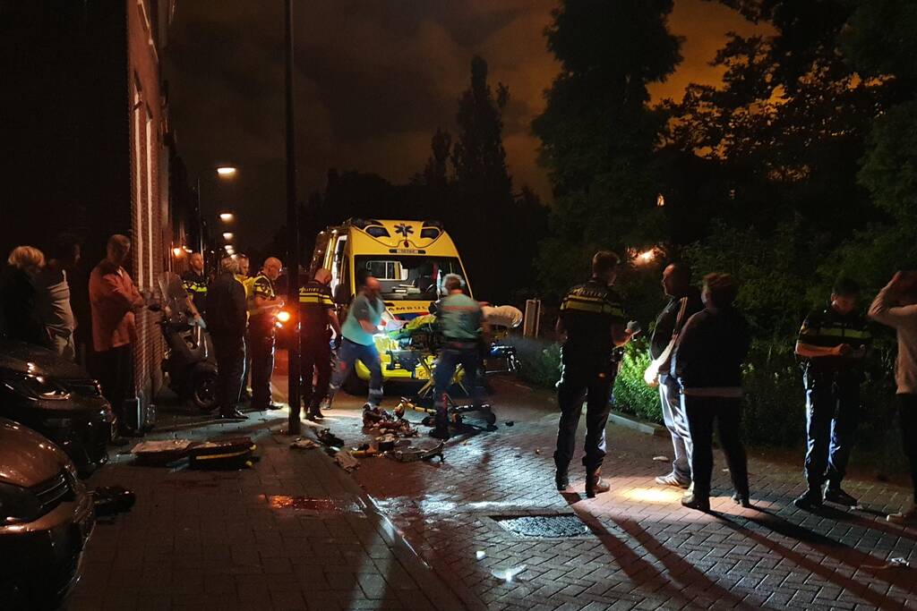 Automobilist rijdt scooter aan en vlucht