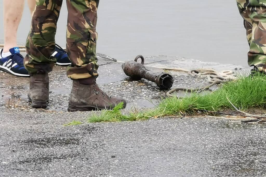 Restaurant deels ontruimd na vondst explosief