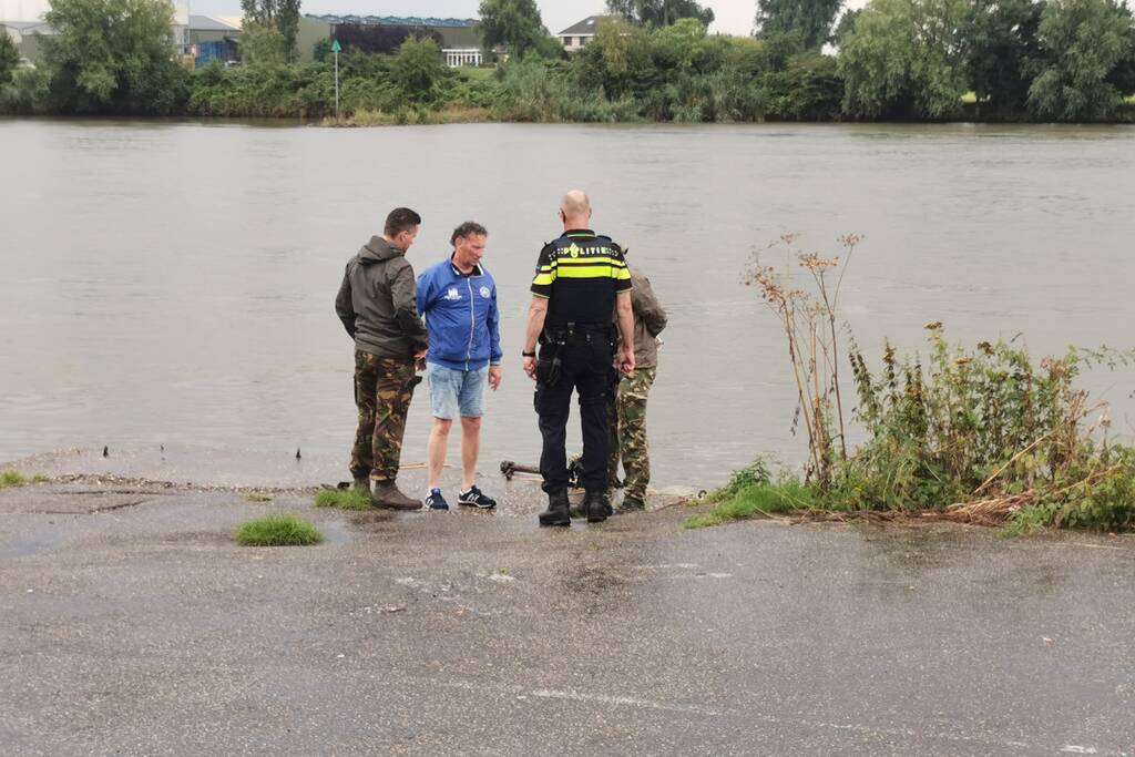 Restaurant deels ontruimd na vondst explosief