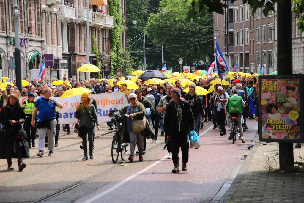 Demonstratie over coronamaatregelen verloopt gemoedelijk