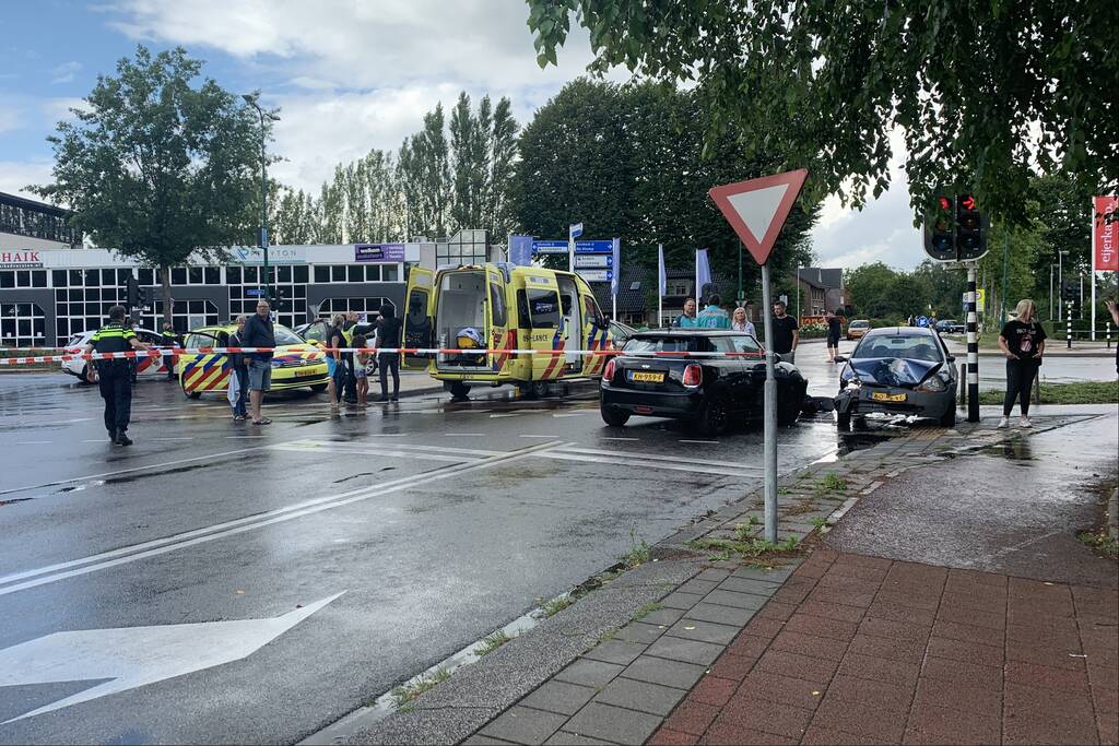 Persoon aangehouden bij verkeersongeval