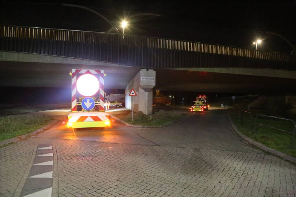 Auto belandt in de sloot