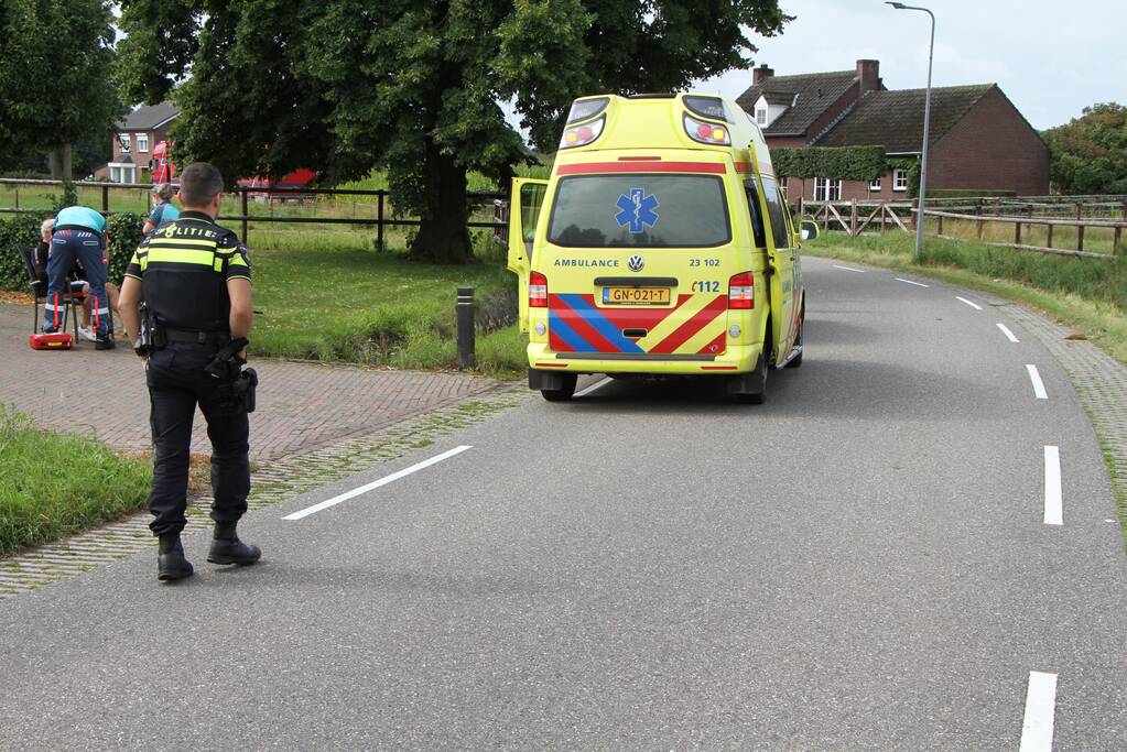 Wielrenner gewond bij botsing met vrachtwagen