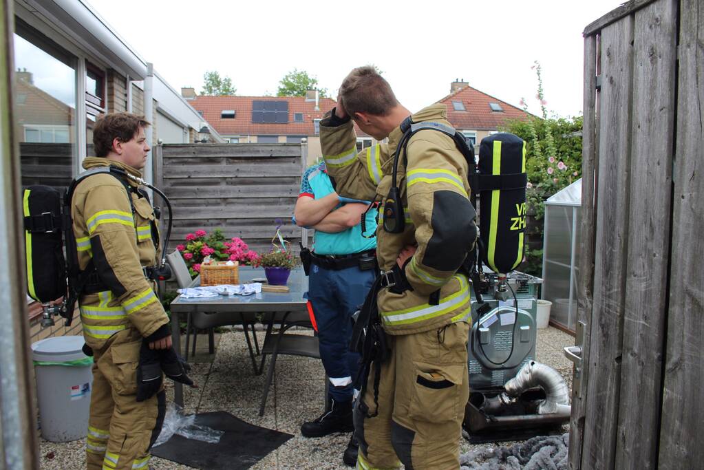 Huisdier gered bij woningbrand, bewoner gewond