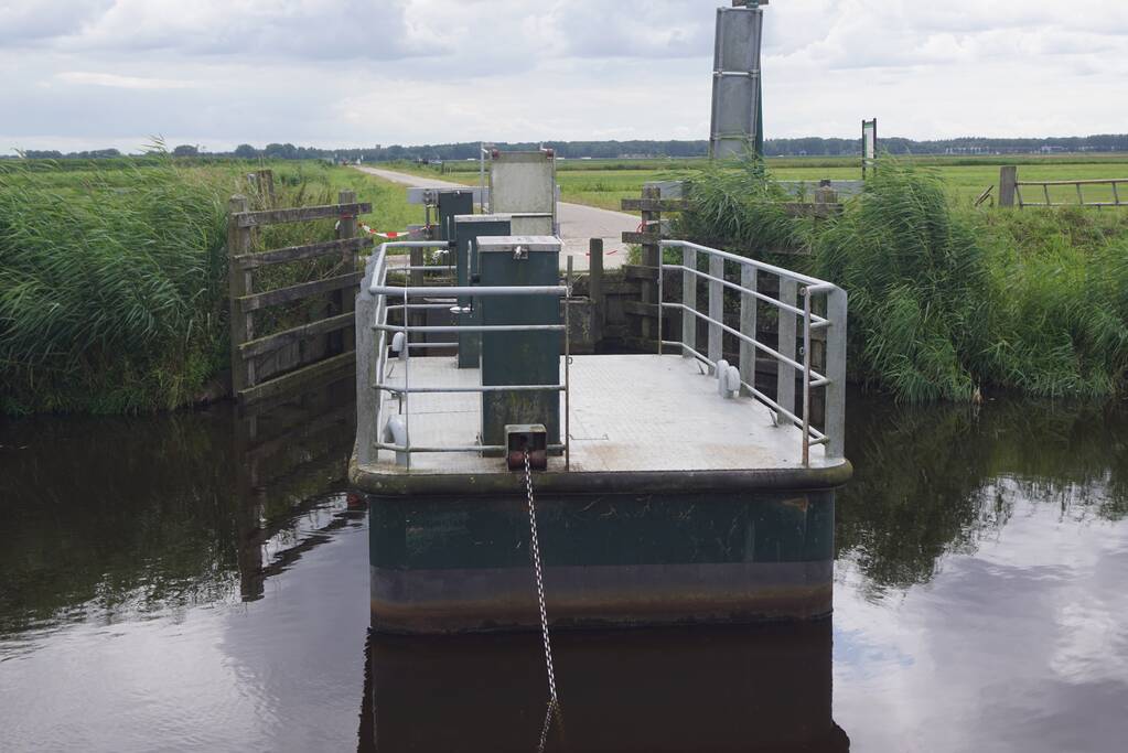 Fiets en voetgangerspont buitengebruik na vernielingen