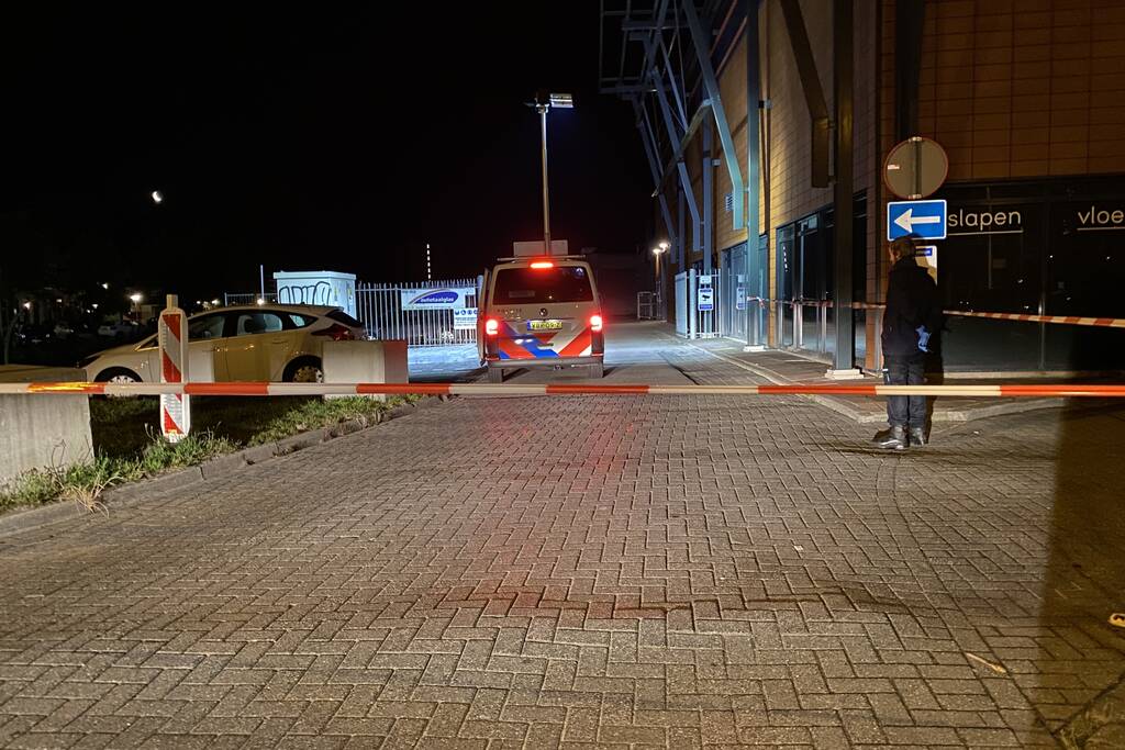 Politie lost meerdere schoten tijdens zoektocht naar man met vuurwapen