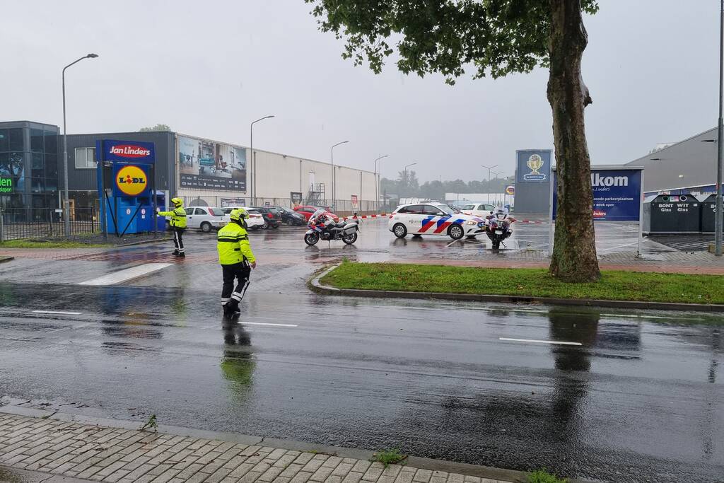 Terrein supermarkten ontruimd