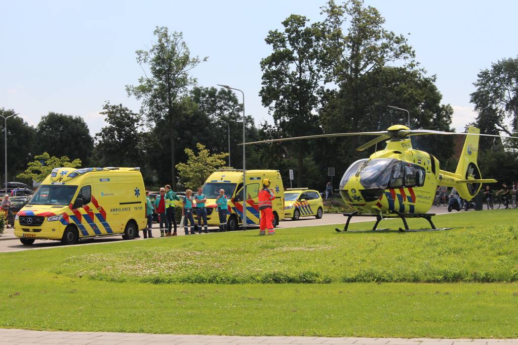 Veel hulpdiensten op de been na incident naast politiebureau